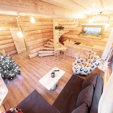 Zagroda Krowiarki Шале *