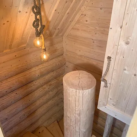 Zagroda Krowiarki * Хохолув