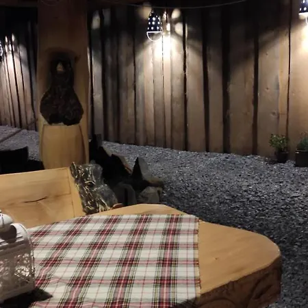 Zagroda Krowiarki Шале Хохолув