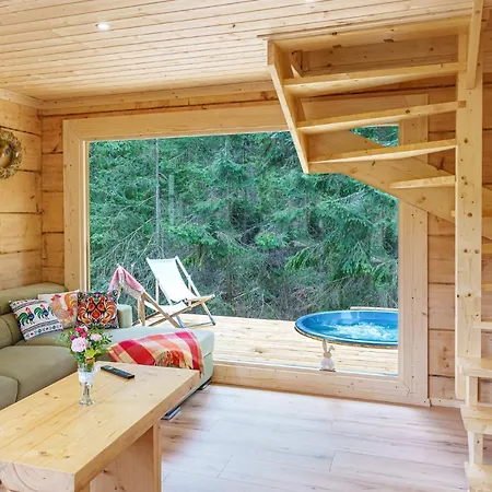 Zagroda Krowiarki Domek alpejski Chocholow